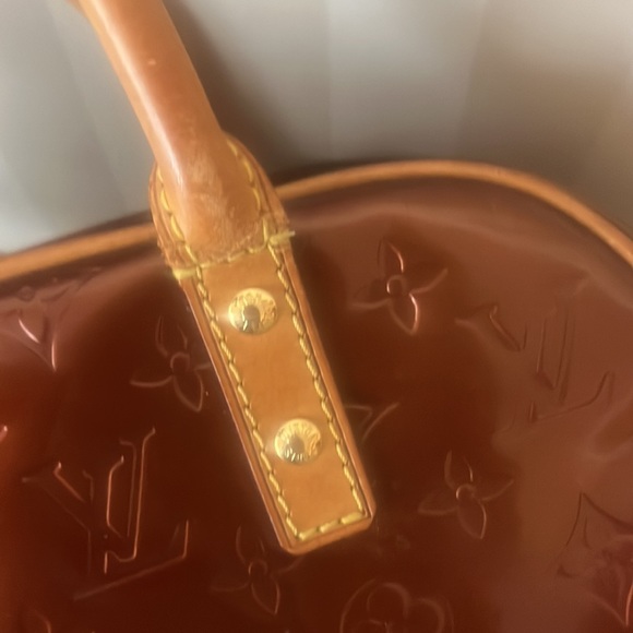 đź’Żauthentic Louis Vuitton Bronze Epi - Picture 9 of 16